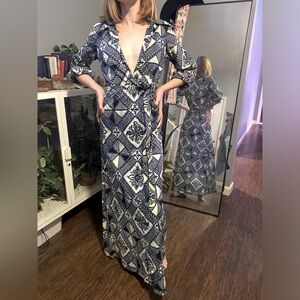 Vintage 1970s Navy/Cream Pattern Maxi Shirtdress